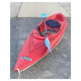 PELICAN KAYAK W/OARS