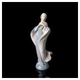 Lladro Figurine, Madonna with Flowers 12.5'