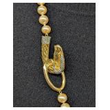 34ï¿½ Vintage Les Bernard Rams Head Faux Pearl