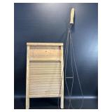 National Washboard 116 Victory Wood + Rug Beater