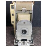 VINTAGE POLAROID LAND CAMERA THE 800