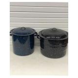 2 LARGE ENAMELWARE POTS/BOILERS 1 W/ STEAMER TRAY