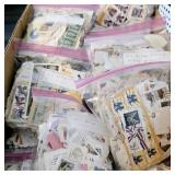 25 POUNDS THOUSANDS OF US POSTAGE STAMPS
