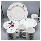 16 PC GABBAY MICKEY MOUSE DINNERWARE SET