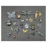 Wildlife & Animals Pendants & Brooch Pins