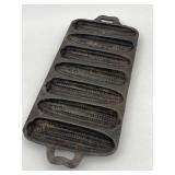VINTAGE WAGNER WARE CAST-IRON CORN STICK PAN