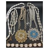 VINTAGE FASHION JEWELRY NECKLACES
