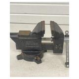 HYPER TOUGH 3 1/2 IN. BENCH VISE