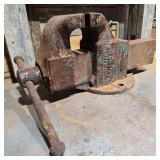 The Columbian 5" Vise in Building