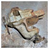 Modern M746 Vise in Building