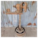5" Bench Vise on Pedestal Stand