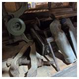 Lot w/ Post Leg Vises