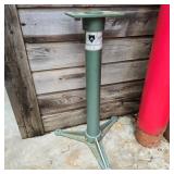 Grizzly Pedestal Vase