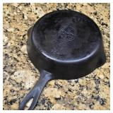 Griswold #5 724 F Cast Iron Skillet