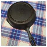 #5 SK D Cast Iron 8" Skillet