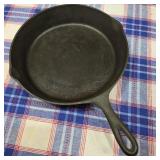 #7 10" Cast Iron Skillet
