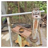 Grate, Pedestals, & Metal Sawhorse