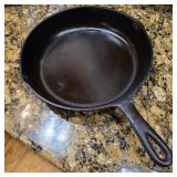 Cast Iron "8 H" Marked Skillet