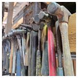 Contents of Row: 32 Hammers