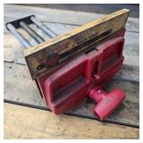 Craftsman 391-5195 Wood Vise Holding Saw Box