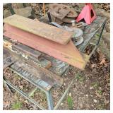 Table & Contents w/ Red Jack Stand & Pulley