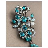 VINTAGE TEEL & CLEAR CRYSTAL FLORAL BROOCH