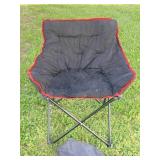 FOLDING LAWN CHAIR