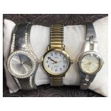 3 LADIES WRIST WATCHES ALLUDE, TIMEX INDIGO &