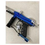 SPYDER EXTRA PAINTBALL GUN W/ DYE BARREL