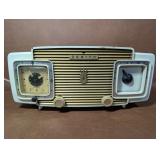 Mid Century Zenith Tube Clock Radio, Powers On