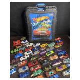 HOT WHEELS ROLLING 110 CAR CASE W/ HOT WHEELS & A
