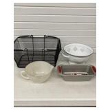 KITCHENWARE VINTAGE GLASS FIRE KING BATTER BOWL