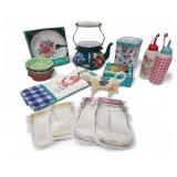 Assorted Pioneer Woman Kitchenware Home Decor
