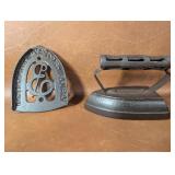 Non-Matching Sad Iron & Enterprise M.F.G. Trivet