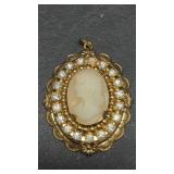 Vintage Carved Cameo Pendant