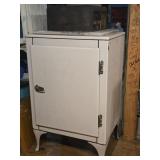 Vintage 1930's General Electric Refrigerator