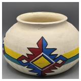 SIGNED TTOEHEY '77 NATIVE AMERICAN VESSEL 4' TALL