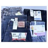 4 pair of Pants NWT Sizes Vary Leviï¿½s/ Riders +