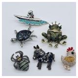 6 MODERN GLASS BROOCHS DONKEY, SPIDER, ROOSTER,