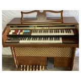 THOMAS ELECTRIC ORGAN WORKING W/ PIANO BENCH