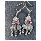 VTG Dangle Earrings Marked E 1000