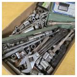 Flat of 1/4" & 3/8" Ratchets & Sockets w/ Wrench