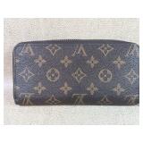 Louis Vuitton Zippy Wallet - splitting  zipper