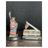 911 TRIBUTE STATUES ILLUMINATED FREEDOMï¿½S LIGHT
