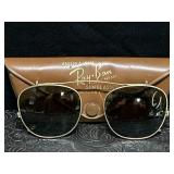 VINTAGE RAY-BAN CLIP ON SUN GLASSES IN CASE