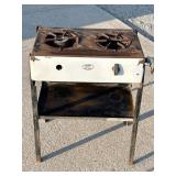 VINTAGE PORTABLE 2 BURNER GAS CAMP STOVE