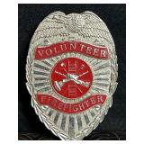 VOLUNTEER FIREFIGHTER BADGE