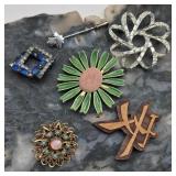 Vintage Brooch Lot w/ Trifari