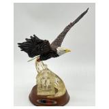 EAGLE STATUE UNITED WE STAND W/ ILLUMINATED