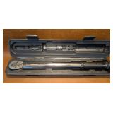 APAUTO 3/8-Inch Drive Click Torque Wrench 10-80